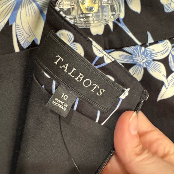 NWT Talbot's Black Blue White Garden Pencil Skirt‎ Sz 10 - Picture 6 of 8